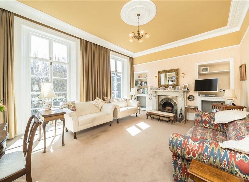 Properties for sale in Groveway - SW9 0AR view2