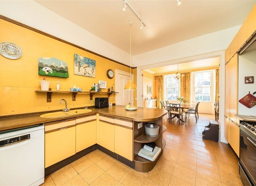 Properties for sale in Groveway - SW9 0AR view3
