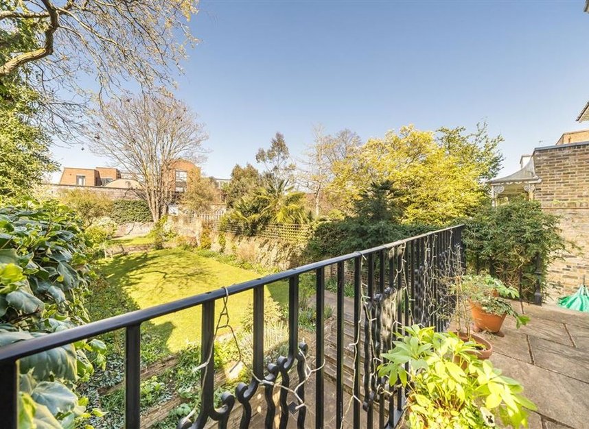 Properties for sale in Groveway - SW9 0AR view11