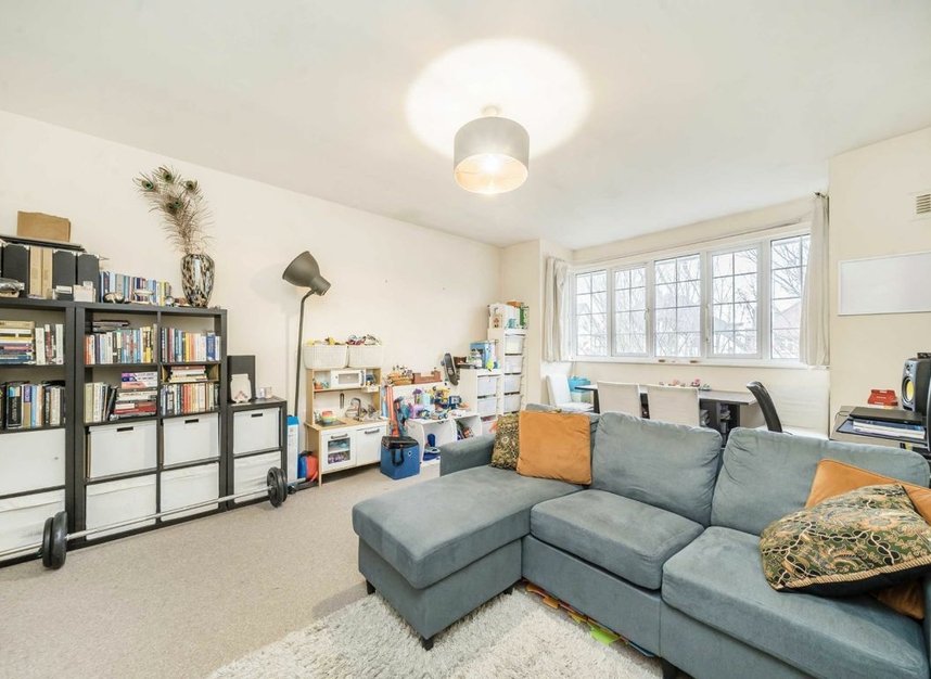 Properties for sale in Gunnersbury Avenue - W5 4LR view2