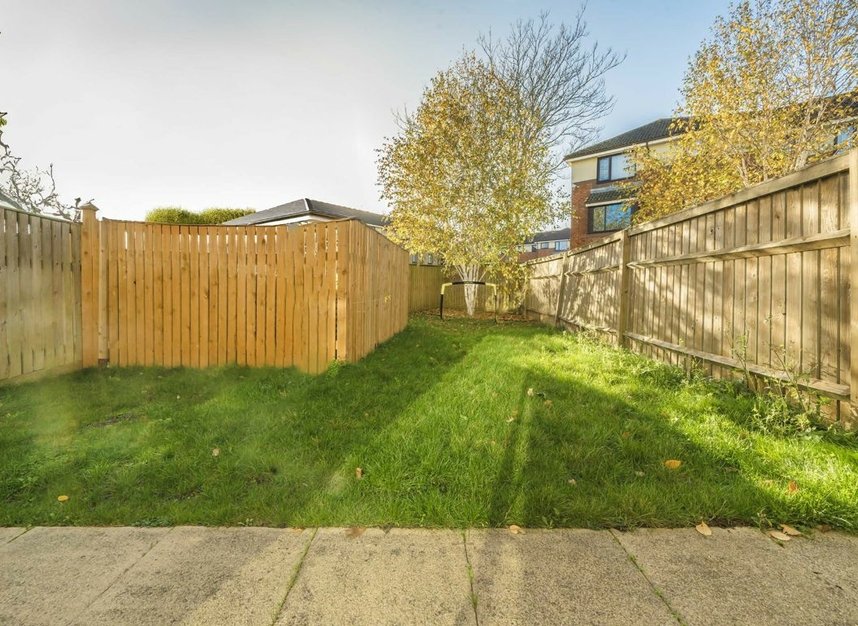 Properties for sale in Gunnersbury Mews - W4 4BF view7