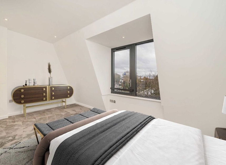Properties for sale in Gunnersbury Mews - W4 4BF view5