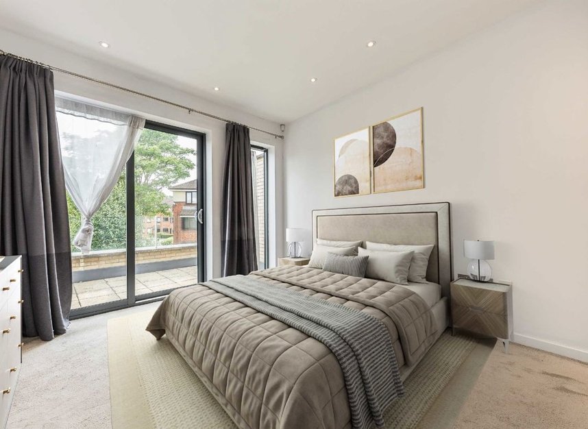 Properties for sale in Gunnersbury Mews - W4 4BF view5