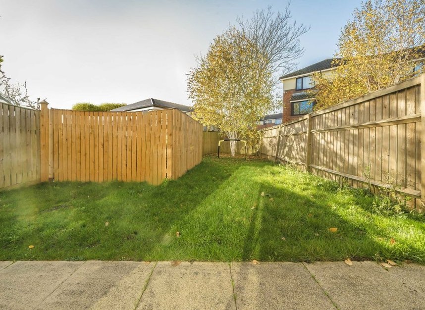 Properties for sale in Gunnersbury Mews - W4 4BF view7