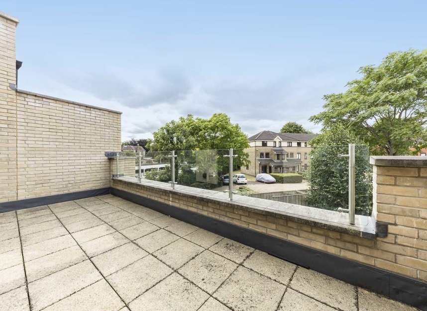 Properties for sale in Gunnersbury Mews - W4 4BF view8