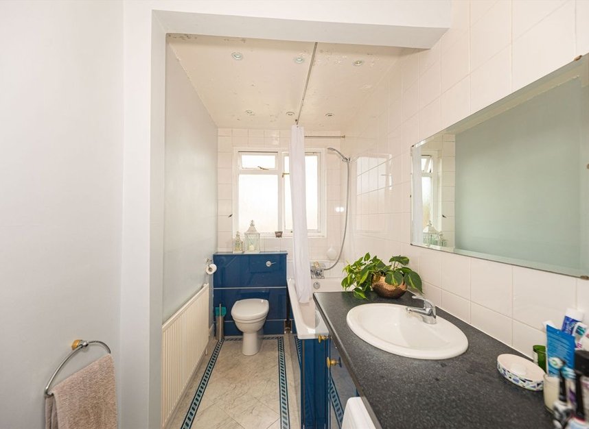 Properties for sale in Gwendolen Avenue - SW15 6EH view8