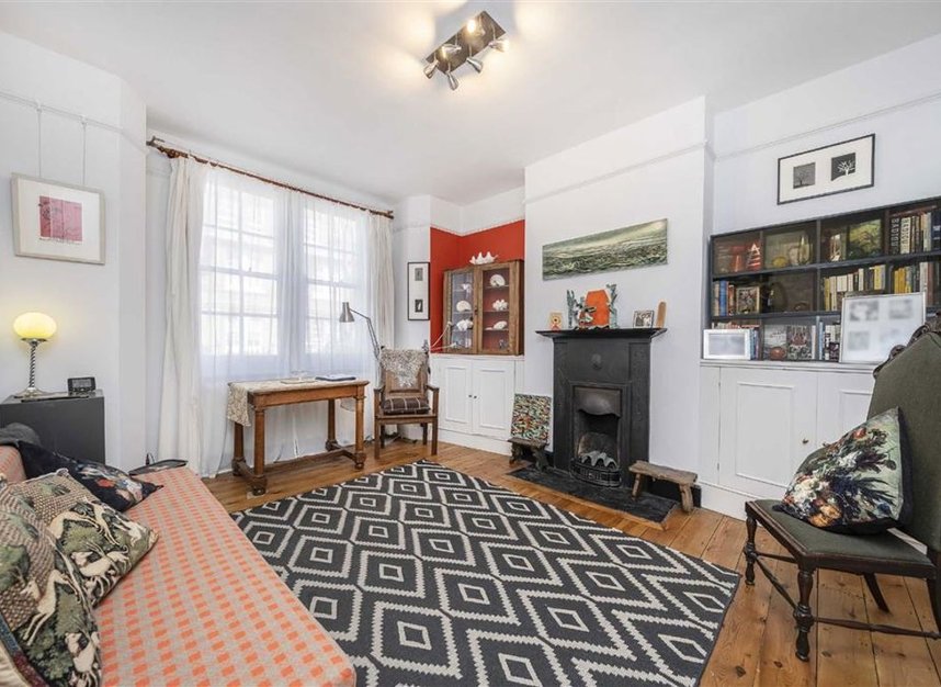 Properties for sale in Haberdasher Street - N1 6EJ view2