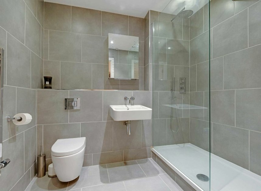 Flat for sale in Hackney Grove, London, E8 (Ref 216010) Dexters