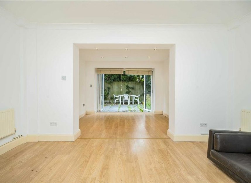 Properties for sale in Hainton Close - E1 2QZ view3