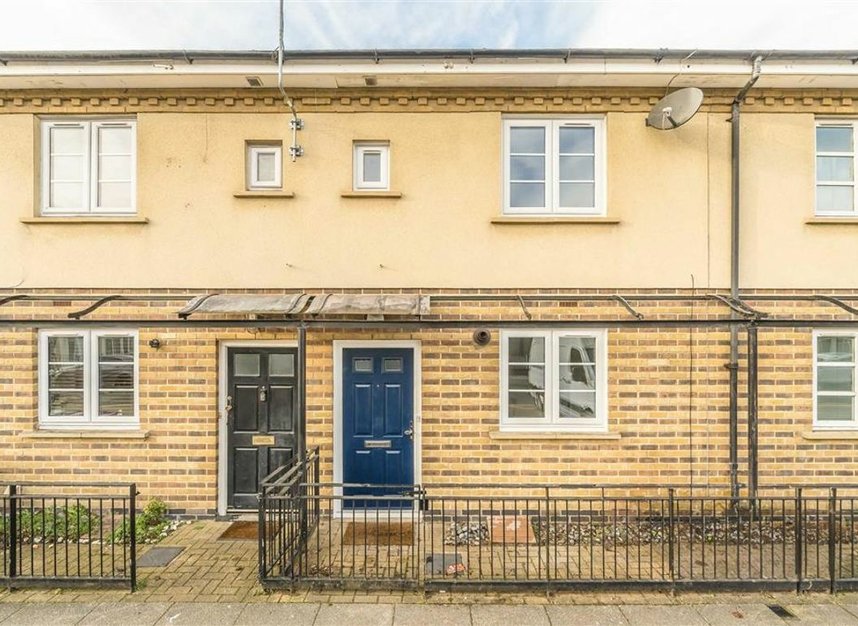 Properties for sale in Hainton Close - E1 2QZ view1