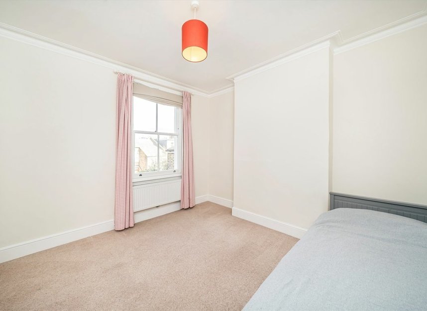 Properties for sale in Haldon Road - SW18 1QF view9