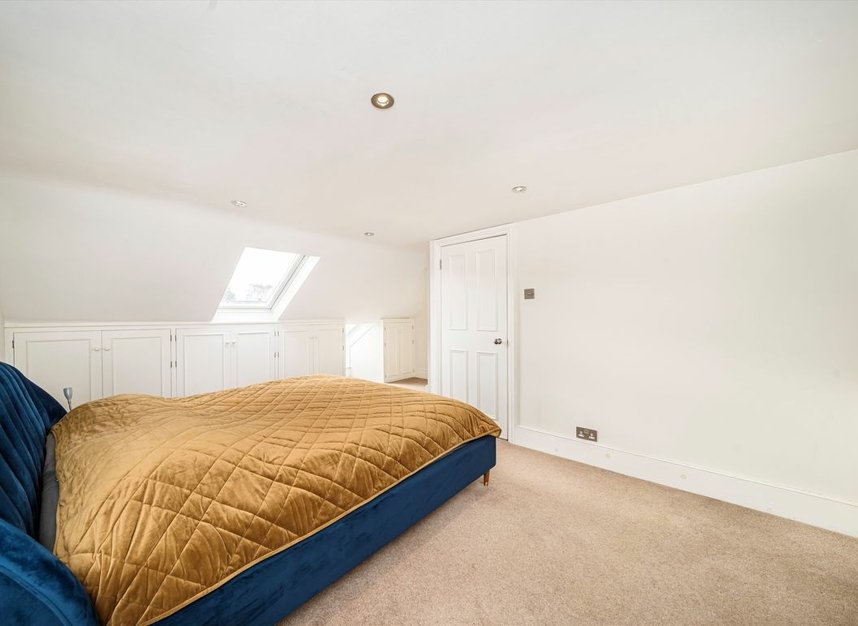 Properties for sale in Haldon Road - SW18 1QF view7