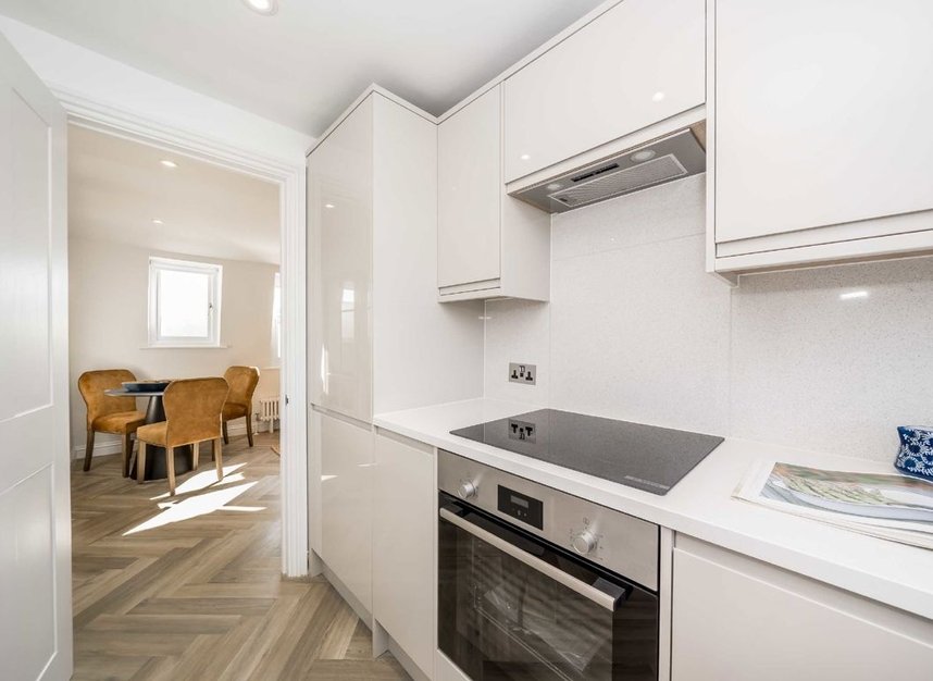 Properties for sale in Halsey Street - SW3 2PT view7