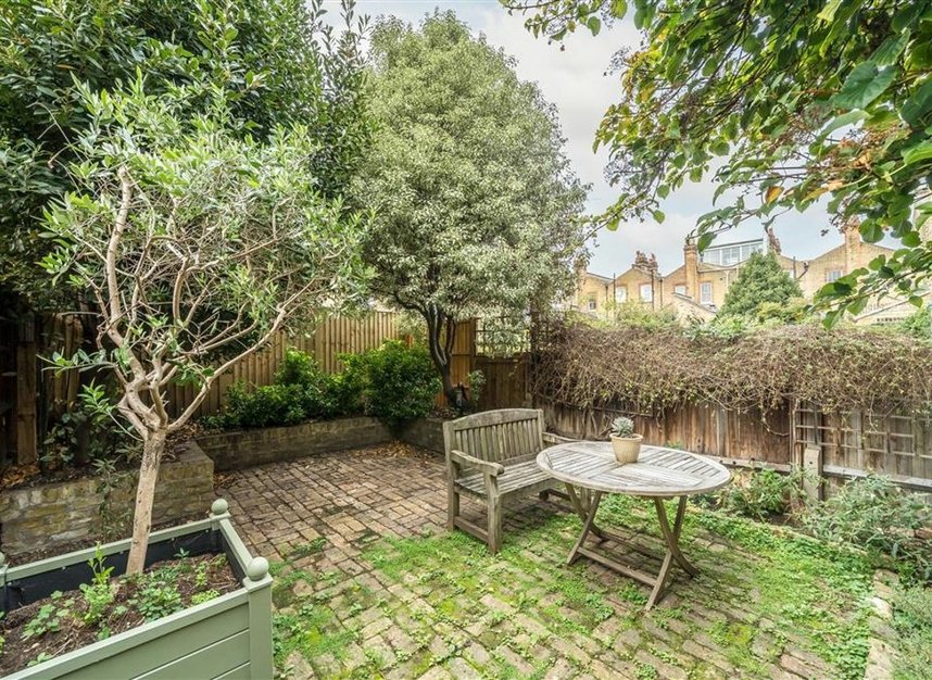 Properties for sale in Hambalt Road - SW4 9EJ view11
