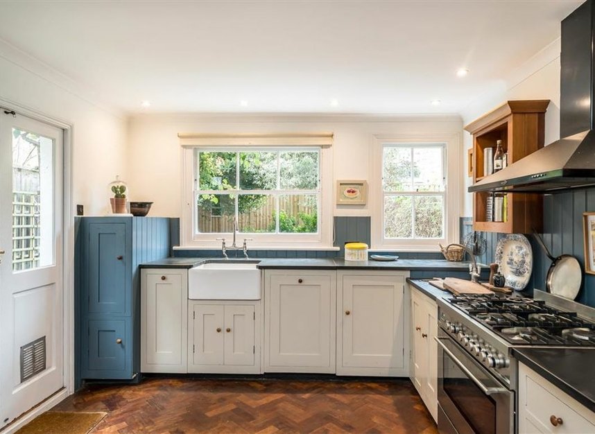 Properties for sale in Hambalt Road - SW4 9EJ view5