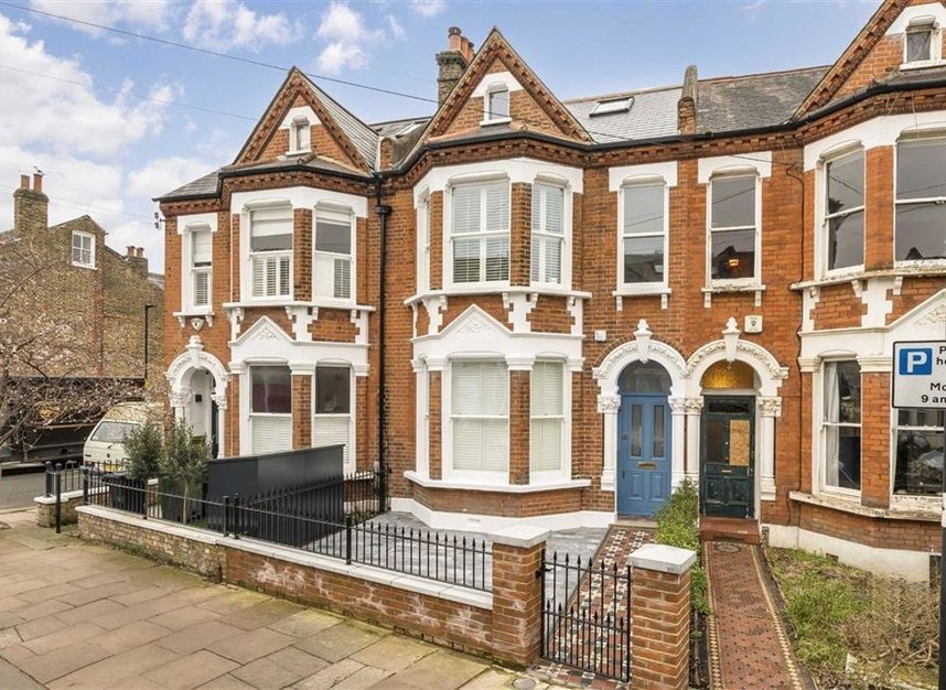 Properties for sale in Hambalt Road - SW4 9EB view1