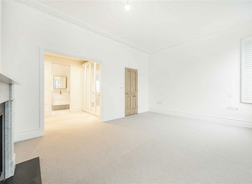 Properties for sale in Hambalt Road - SW4 9EB view5