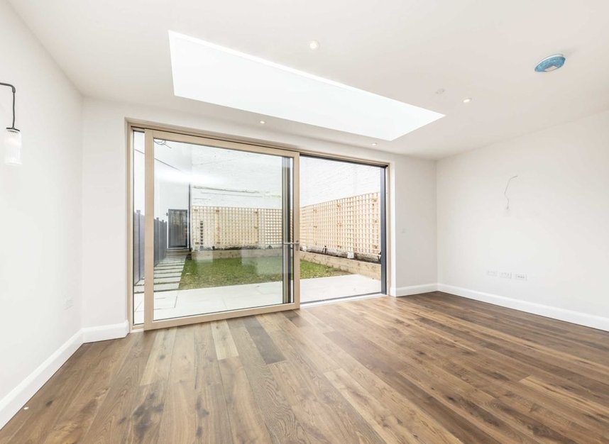 New House semidetached for sale in Hamilton Road, Wimbledon, SW19