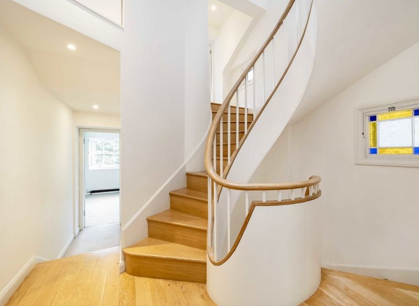 Properties for sale in Hammersmith Grove - W6 0NE view8