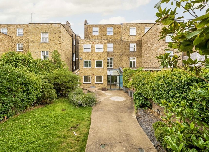 Properties for sale in Hammersmith Grove - W6 0NE view17