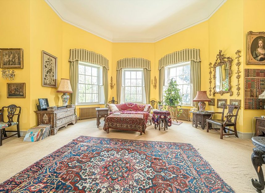 Properties for sale in Hampton Court Road - TW12 2EJ view3