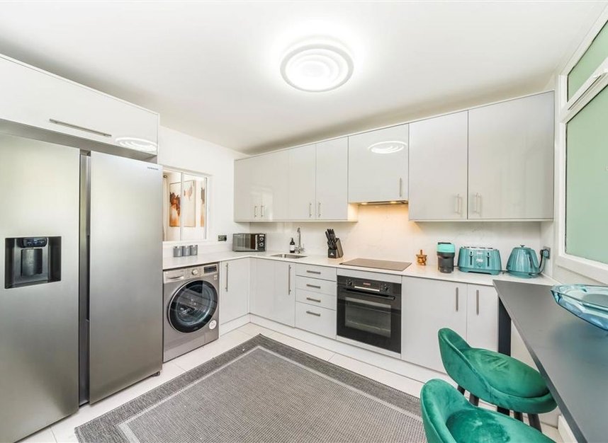 Properties for sale in Harewood Avenue - NW1 6NU view2