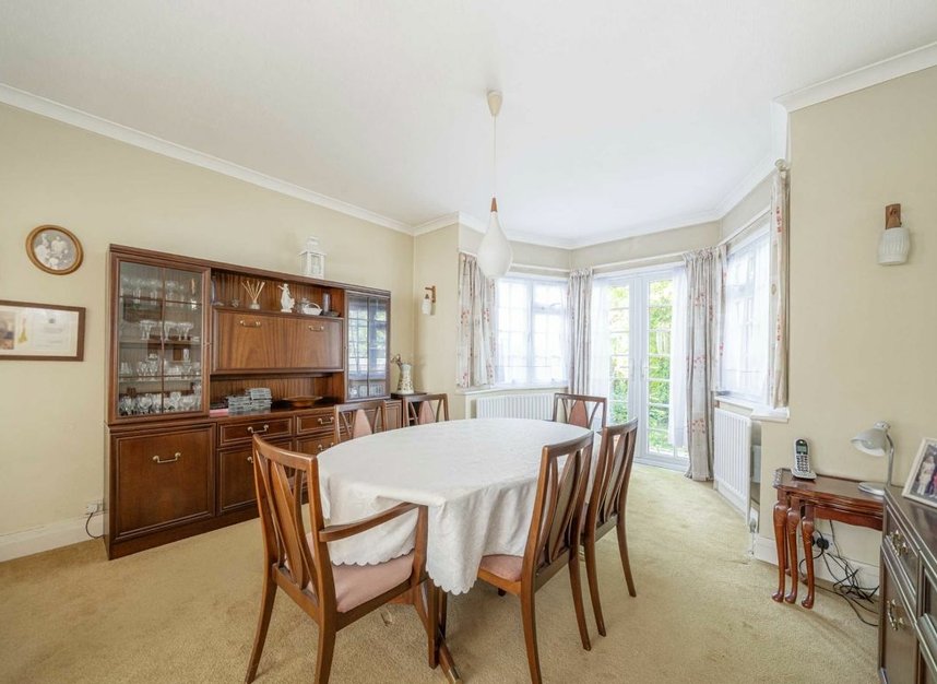 Properties sold in Harfield Road - TW16 5PT view3