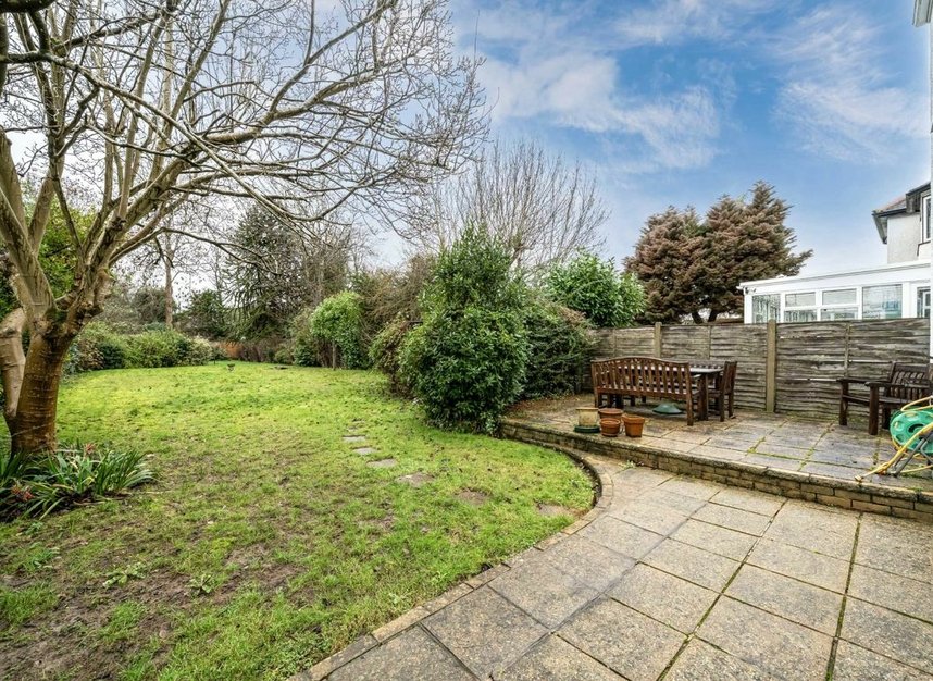 Properties sold in Harfield Road - TW16 5PT view10
