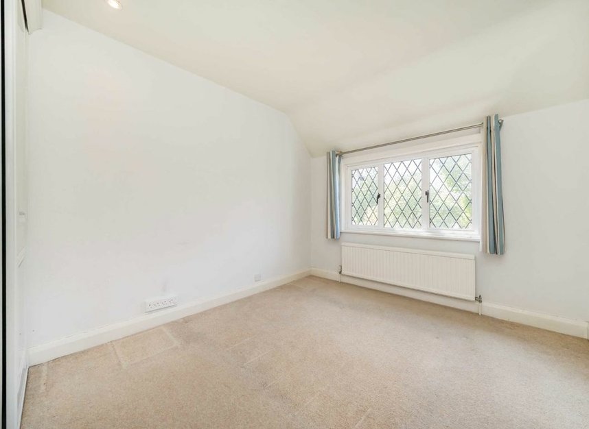 Properties sold in Harfield Road - TW16 5PT view7