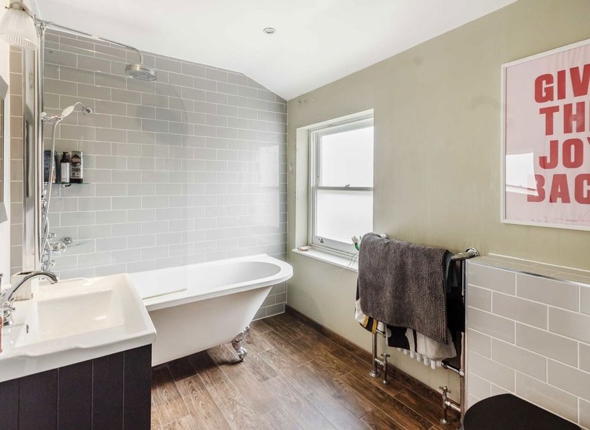 Properties for sale in Hargwyne Street - SW9 9RJ view8