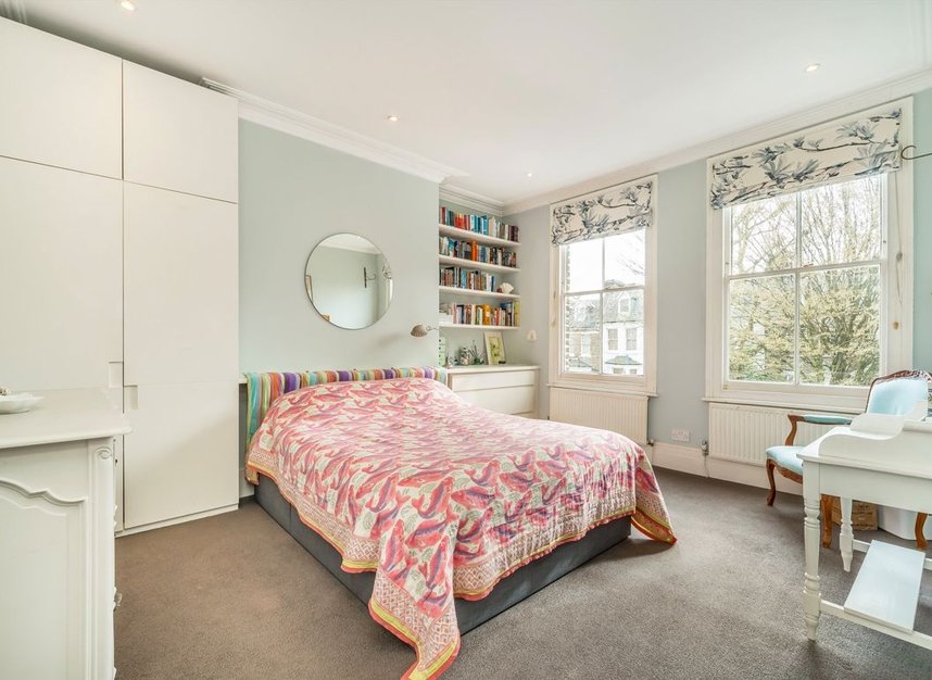 Properties for sale in Hartham Road - N7 9JG view14