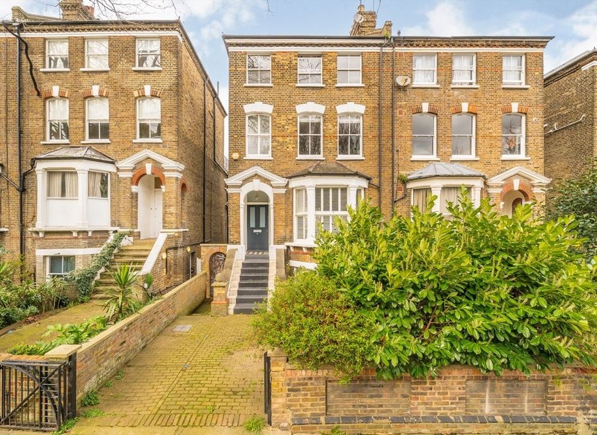 Properties for sale in Hartham Road - N7 9JG view1
