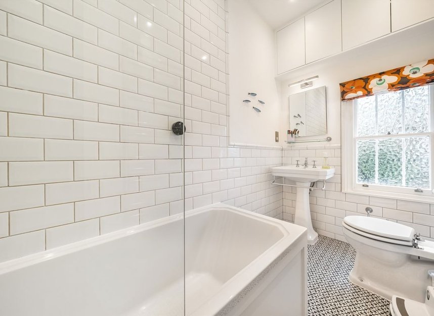 Properties for sale in Hartham Road - N7 9JQ view7
