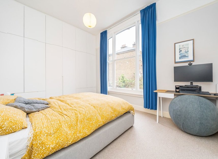 Properties for sale in Hartham Road - N7 9JQ view3