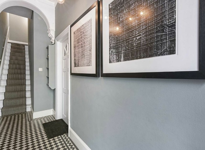 Properties sold in Harvist Road - NW6 6HA view6