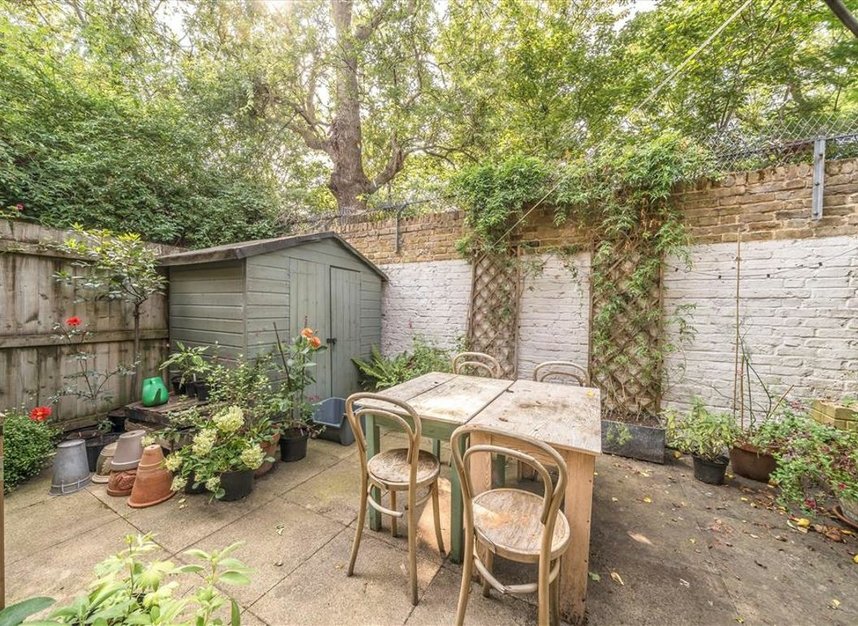 Properties for sale in Hatcham Park Mews - SE14 5PY view5
