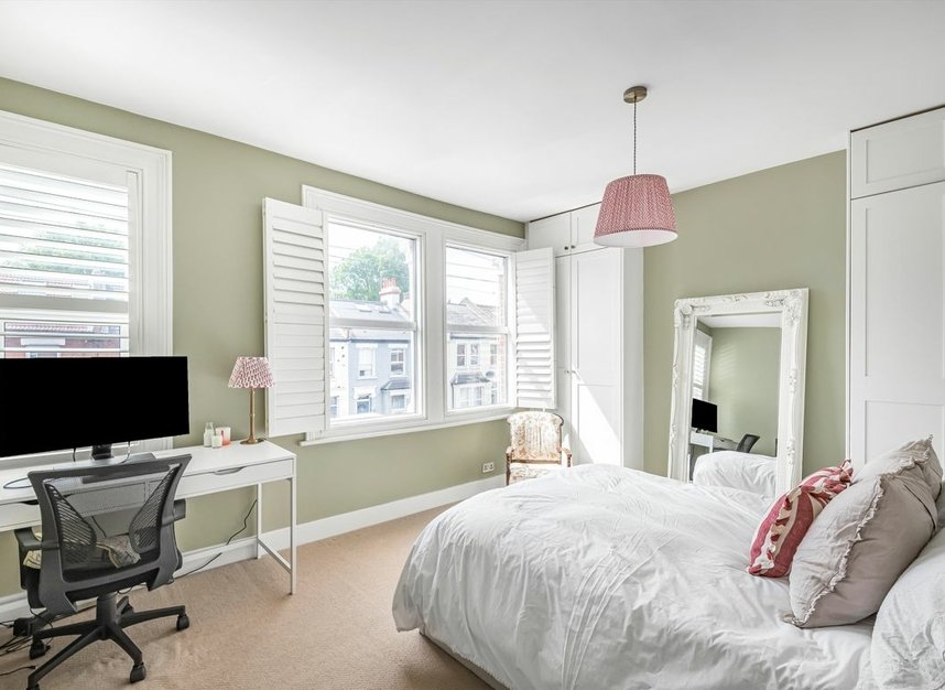 Properties sold in Haydons Road - SW19 1HG view4