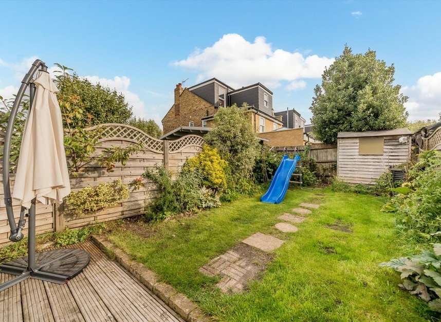 Properties for sale in Haydons Road - SW19 8UA view2