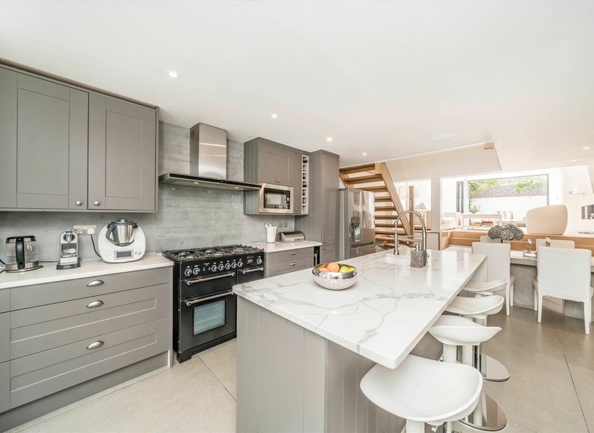 Properties sold in Hazlebury Road - SW6 2ND view2