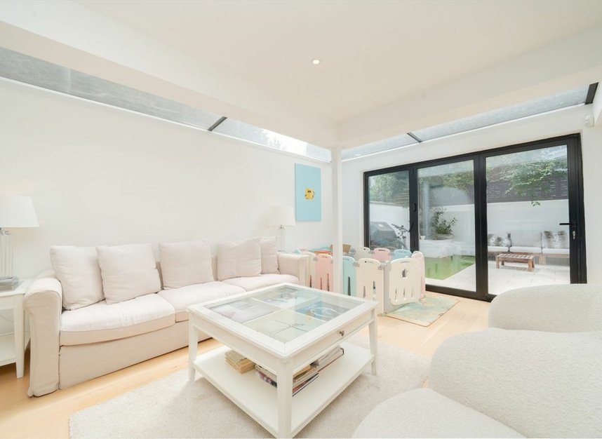 Properties sold in Hazlebury Road - SW6 2ND view3