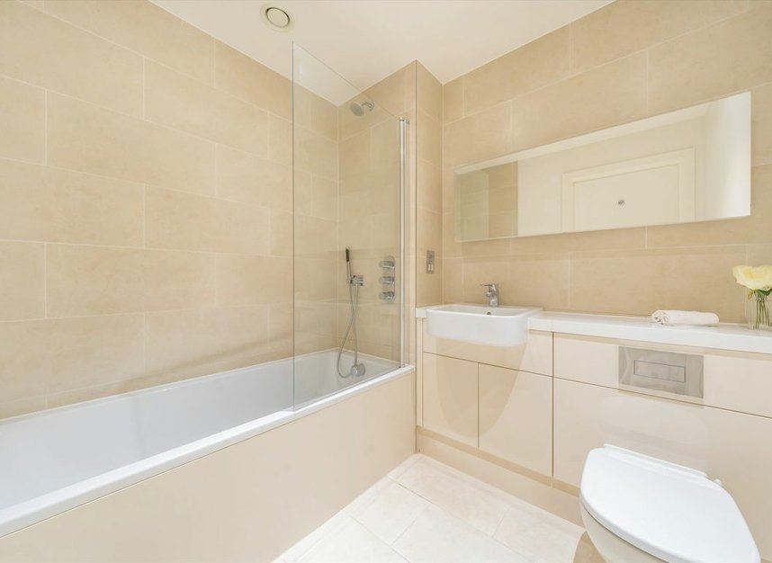 Properties for sale in Helena Close - SW19 6BF view11
