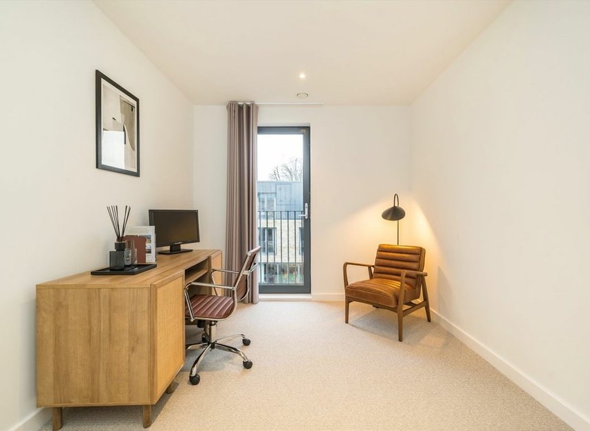 Properties for sale in Helena Close - SW19 6BF view5