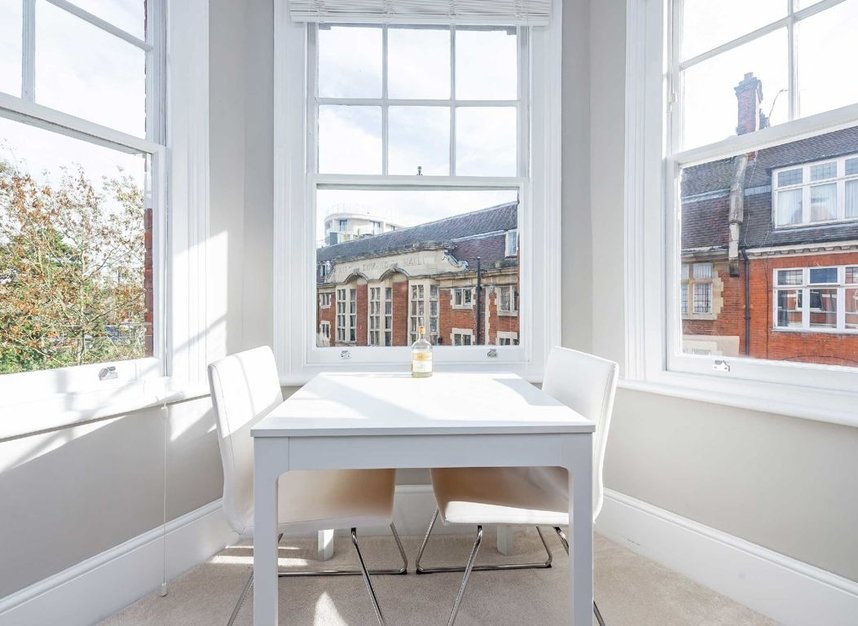 Flat for sale in Hendon Lane, London, N3 (Ref 219834) Dexters