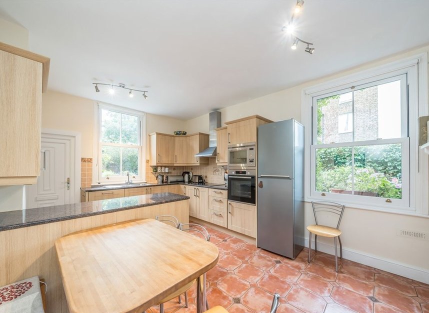 Properties for sale in Hereford Road - W3 9JW view4