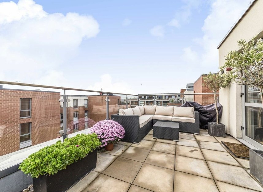 Properties for sale in High Street - TW8 0FT view7