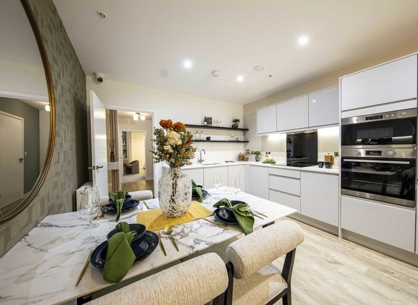 Properties for sale in High Street - TW8 0AA view2