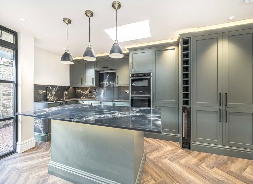 Properties for sale in High Street - TW8 0AH view2