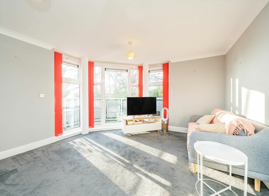 Properties sold in High Street - TW12 1NN view5