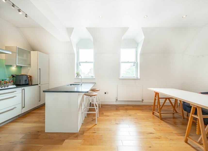 Properties sold in High Street - TW12 2SQ view2