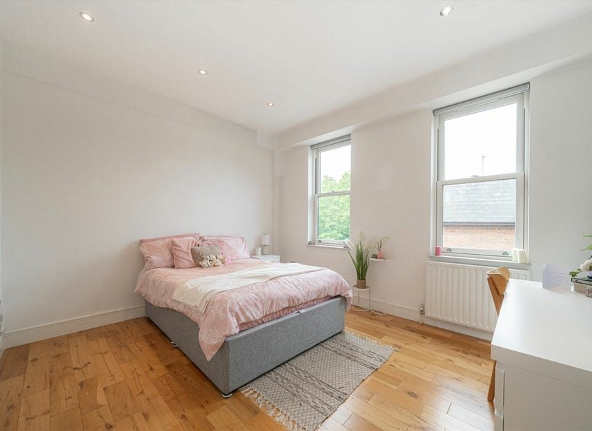 Properties sold in High Street - TW12 2SQ view3